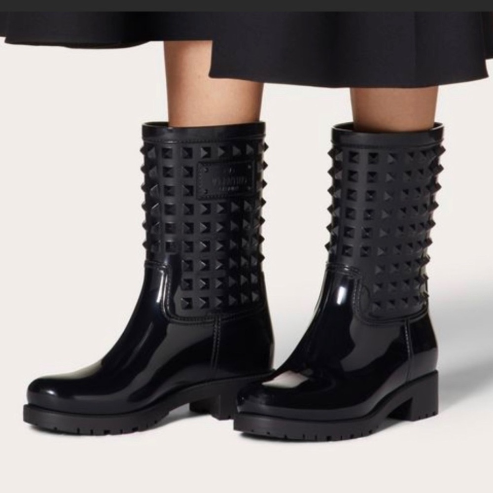 Valentino Rockstud Rain boots like new 39 8.5